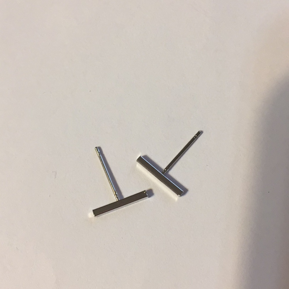 Silver tone minimalist bar earrings